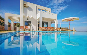 6 Bedroom Beautiful Home In Lasithi, Crete